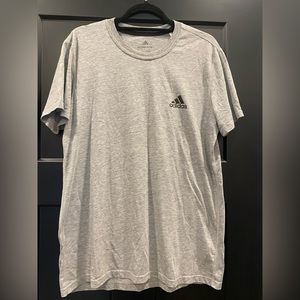 Men’s Adidas T-Shirt. Size L